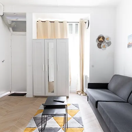Tretaigne Montmartre Magnifique Cosy Studio Apartment Paris
